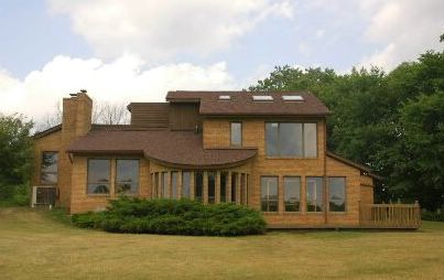Contemporary in spacious Webster